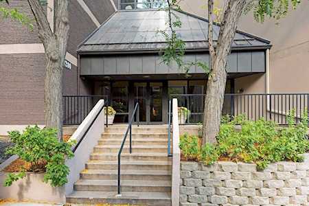 7200 York Avenue S #609 Edina, MN 55435