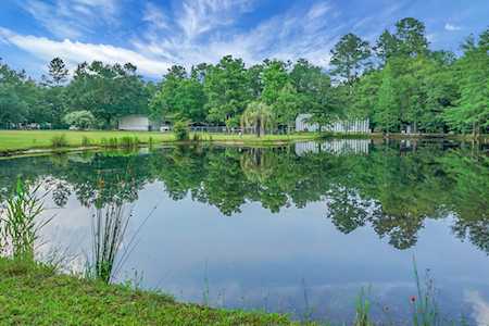 650 Coral Acres Dr Moncks Corner, SC 29461