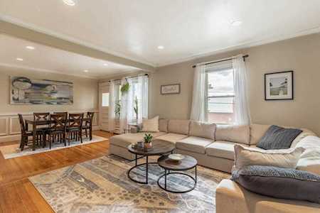 31 Weston St #4 Waltham, MA 02453