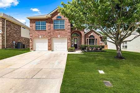 6605 Ijaz Drive Arlington, TX 76017