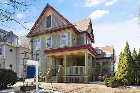 44 Brookside Avenue Winchester, MA 01890