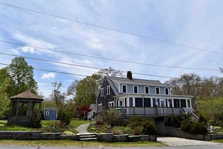 66 Jefferson Shores Road Wareham, MA 02532