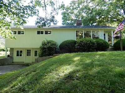 236 West Main Street West Brookfield, MA 01585