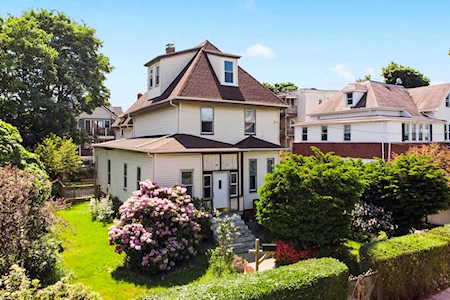 28 Sumner St Boston, MA 02125