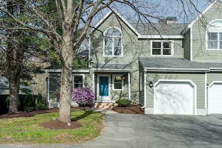 287 Bishops Forest Dr #287 Waltham, MA 02452