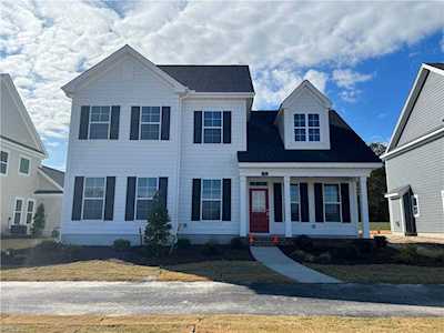2202 Hampton Roads Parkway Chesapeake, VA 23321