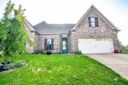 8708 Stony Glen Dr Bartlett, TN 38133