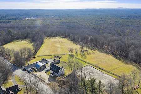 178 Wallace Hill Rd Townsend, MA 01469