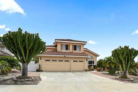 4827 Glenhollow Circle Oceanside, CA 92057