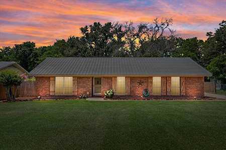 429 Davis Street Fairfield, TX 75840