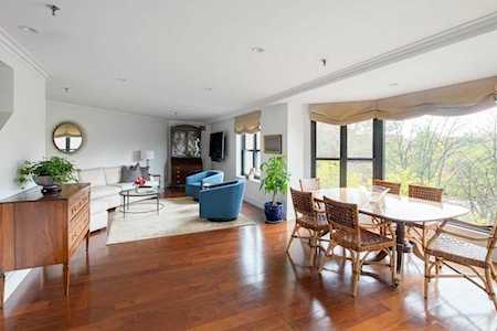 16 Harcourt #4L Boston, MA 02116