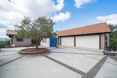 750 Stewart Canyon Road Fallbrook, CA 92028