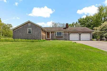 1 Parkhurst Dr Lakeville, MA 02347