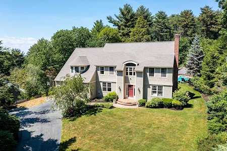 10 Windsor Ln Marshfield, MA 02050