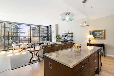 580 Washington #8B Boston, MA 02111