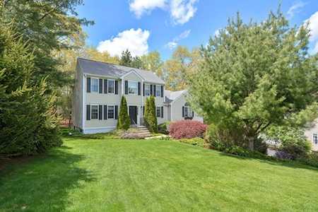 115 Adams Cir Northbridge, MA 01534