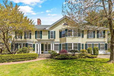 31 Boyles St Beverly, MA 01915