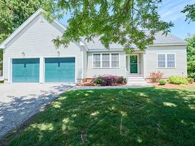 10 Cranberry Ln #10 Burlington, MA 01803
