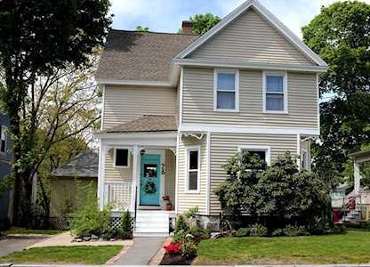 76 Beacon St Lowell, MA 01850