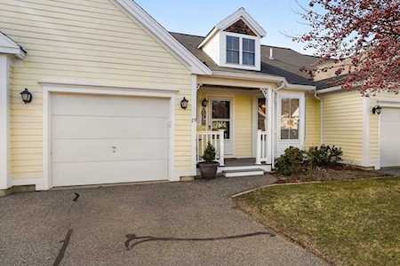 29 Westminster Dr #29 Marlborough, MA 01752