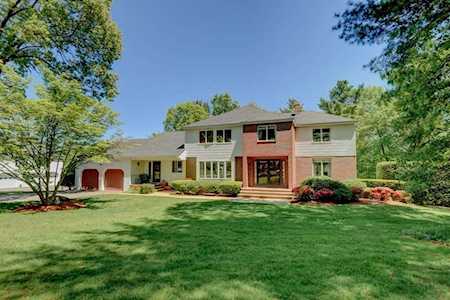 17 Treetops Lane Danvers, MA 01923