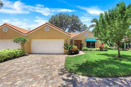736 Reef Point Cir #30 Naples, FL 34108
