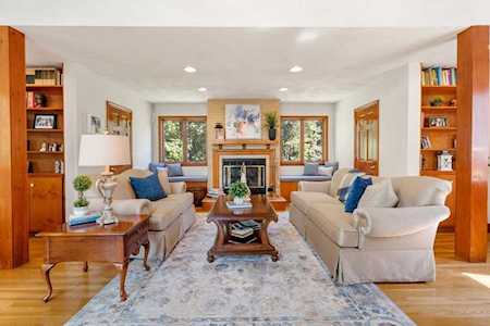22 Crestwood Road North Reading, MA 01864