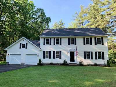 95 Rondeau St Palmer, MA 01069