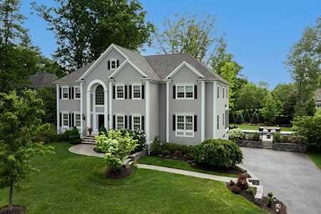 12 Little Meadow Way North Reading, MA 01864