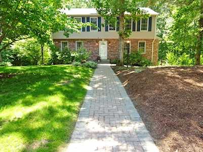 34 Alexander Road Hopkinton, MA 01748