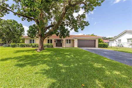 10260 NW 39th Pl Coral Springs, FL 33065