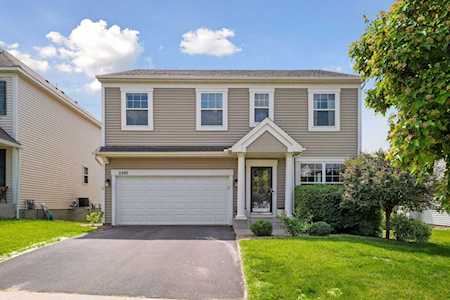 2397 Molnau Court Chaska, MN 55318