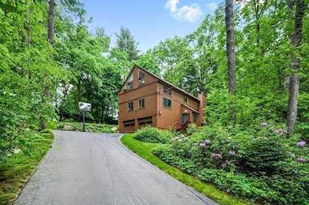 8 Driftwood Rd Acton, MA 01720