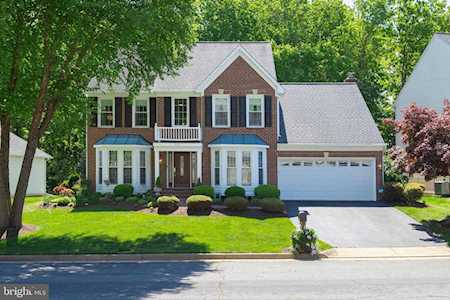 9137 Wood Pointe Way Fairfax Station, VA 22039