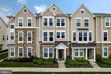 42424 Benfold Square Brambleton, VA 20148