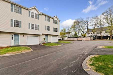 1005 Trapelo Rd #7 Waltham, MA 02452