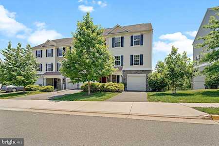 2906 Chinkapin Oak Ln Woodbridge, VA 22191