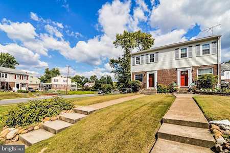 2240 Rollins Dr Alexandria, VA 22307