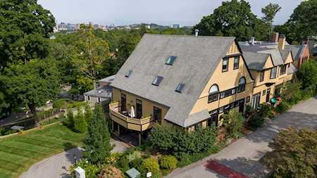 565 Boylston St #565 Brookline, MA 02445