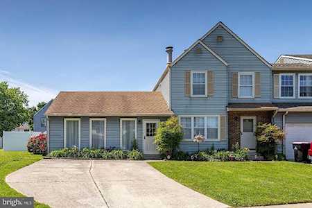 67 Blue Jay Dr Clementon, NJ 08021