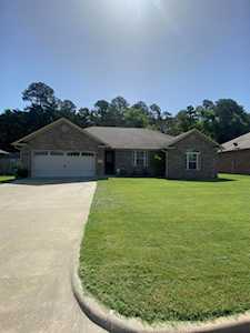 4008 N Hartford Ave Russellville, AR 72802