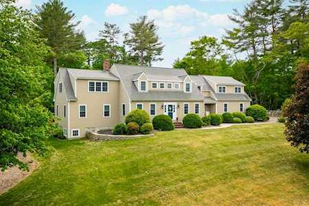 77 Tack Factory Pond Dr Scituate, MA 02066