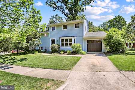 909 Overlook Dr N Alexandria, VA 22305