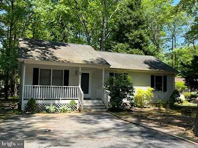 69 Cresthaven Dr Ocean Pines, MD 21811