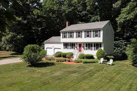 32 Westcott Rd Hopedale, MA 01747