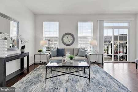 5974 Logans Way Ellicott City, MD 21043