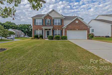 303 Altovista Ct Fort Mill, SC 29708
