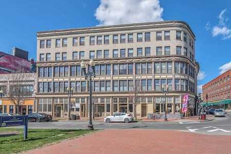 7 Central Sq #504 Lynn, MA 01902