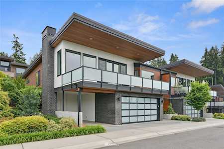 4848 NE Dotson Loop Bainbridge Island, WA 98110