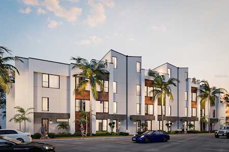 2200 Fruitville Rd Sarasota, FL 34237